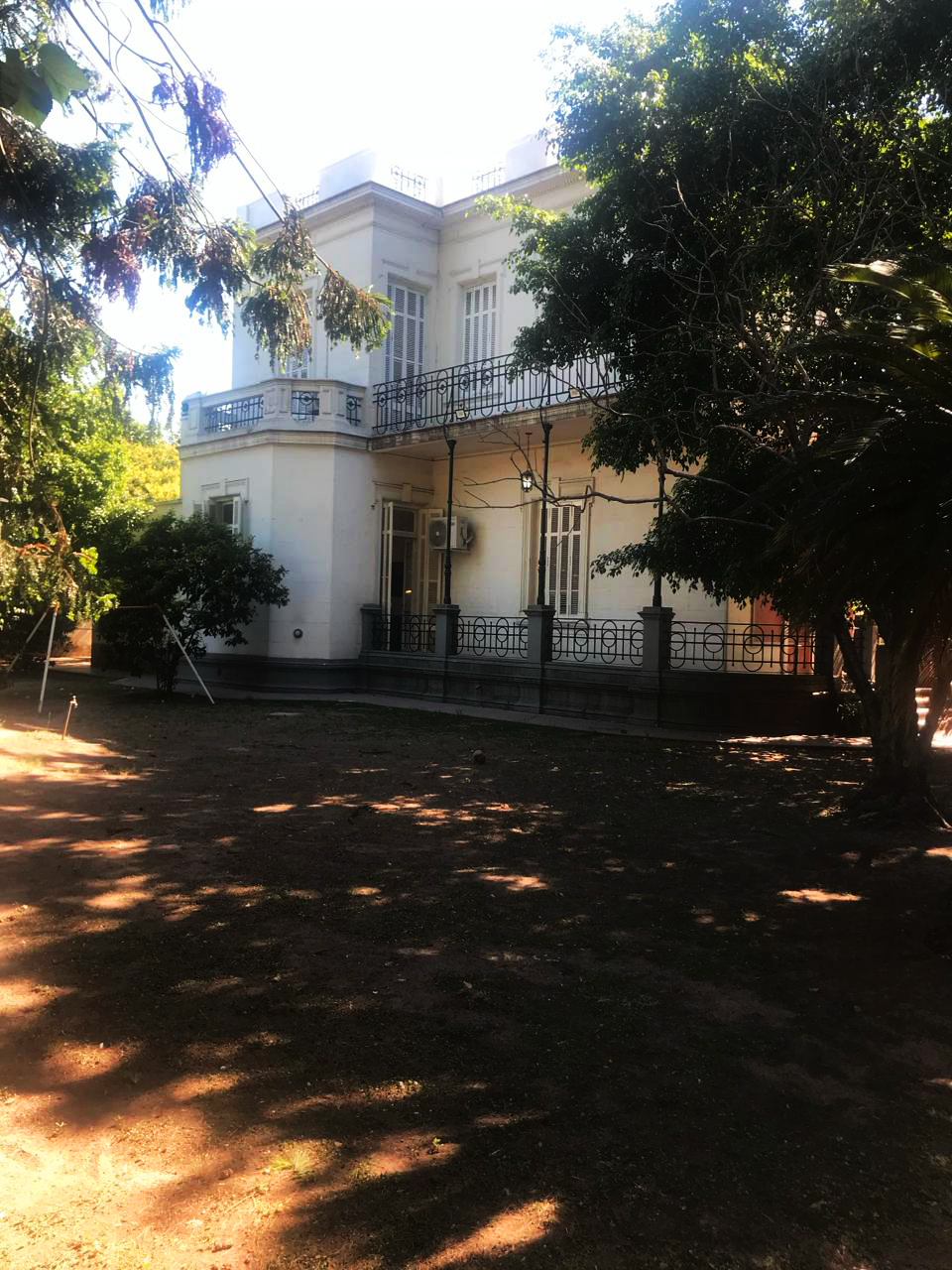 Lateral