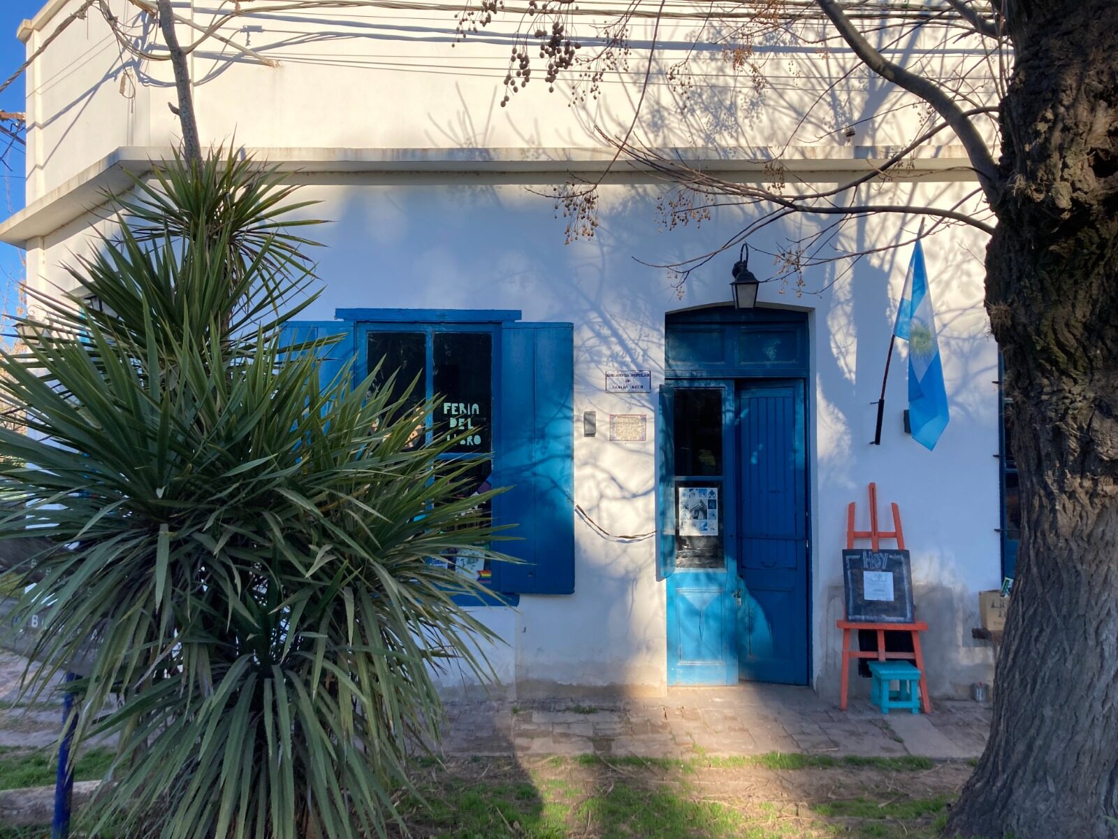 Biblioteca popular- Luján — foto 10