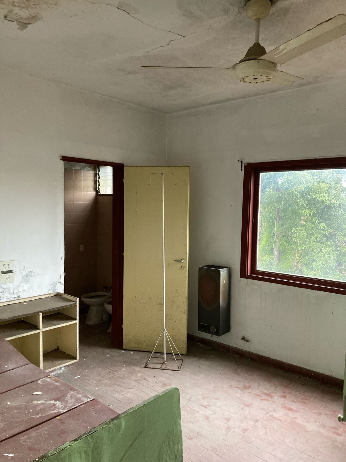 Hospital abandonado-Luján — foto 08